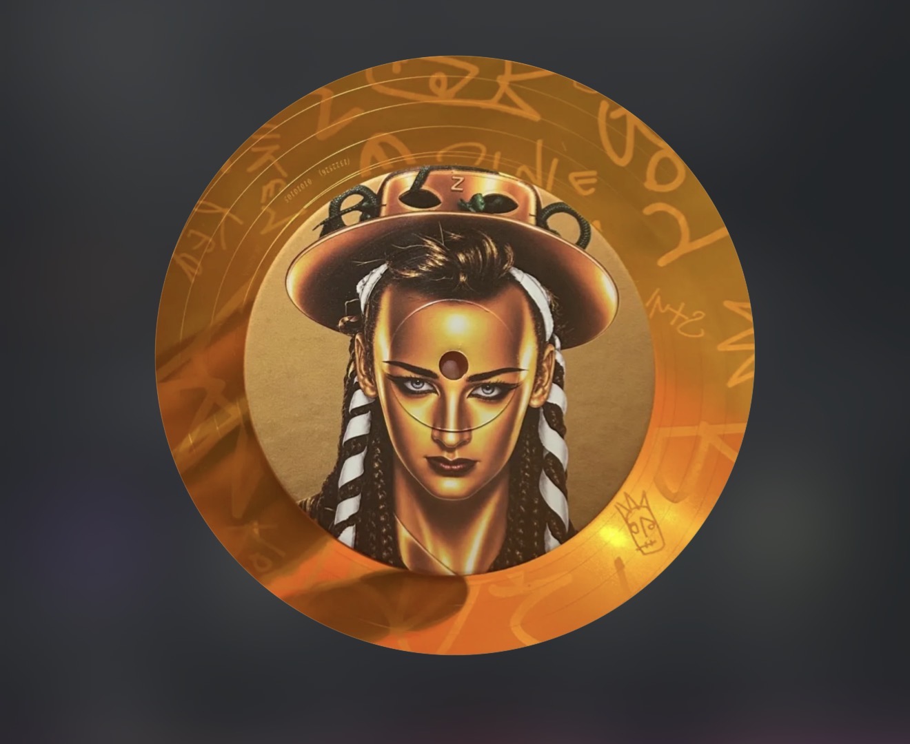 Miho's gold picture-disc avatar